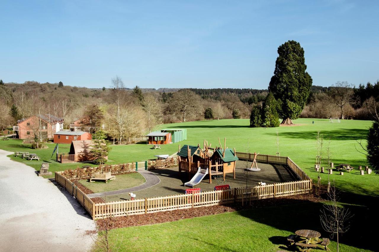 Whitemead Forest Park Hotel Лидни Екстериор снимка