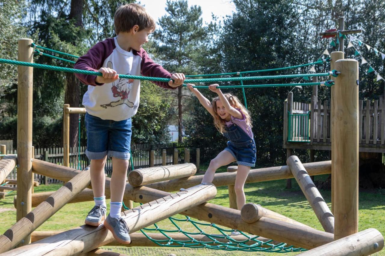 Whitemead Forest Park Hotel Лидни Екстериор снимка