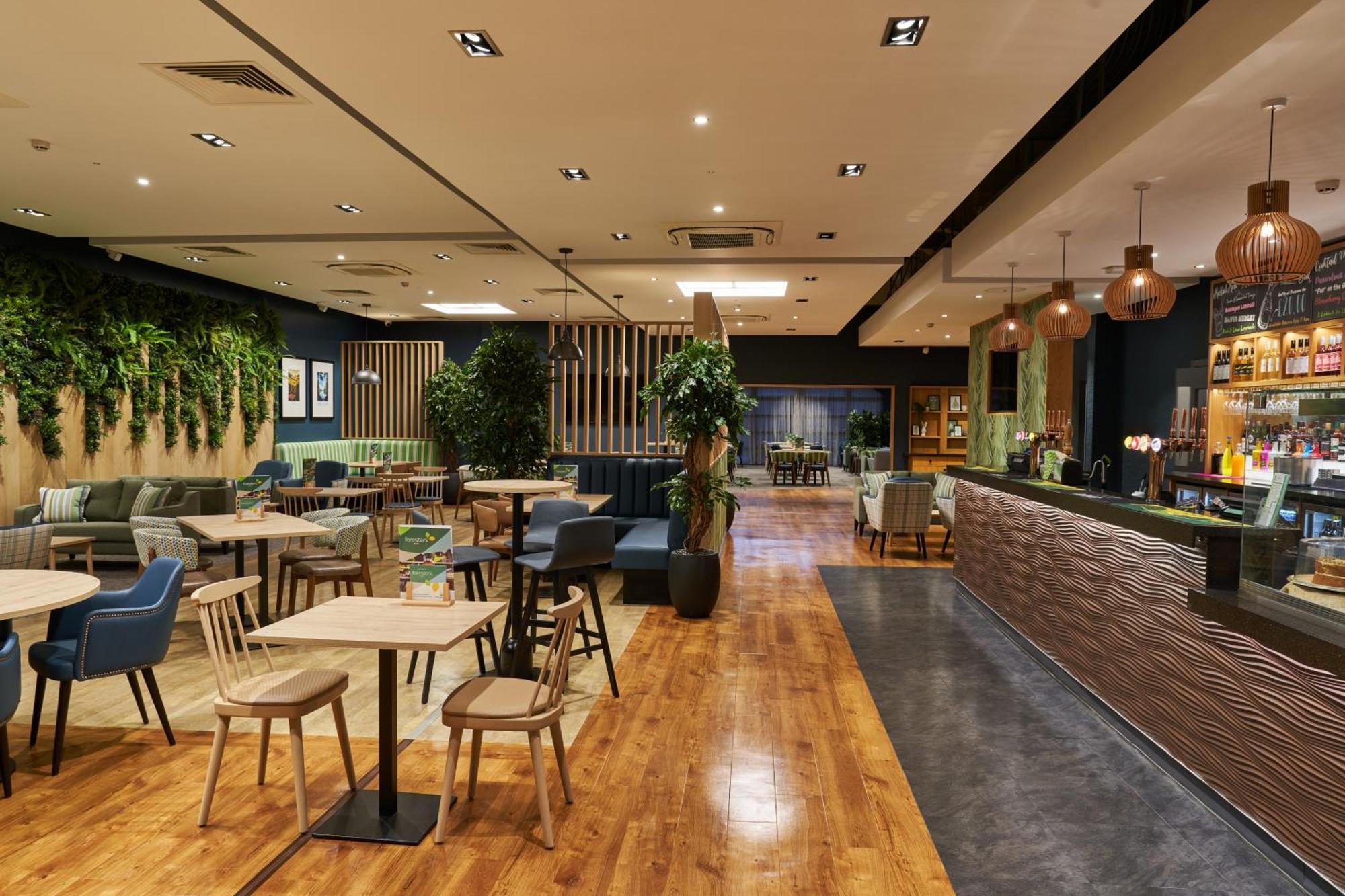 Whitemead Forest Park Hotel Лидни Екстериор снимка