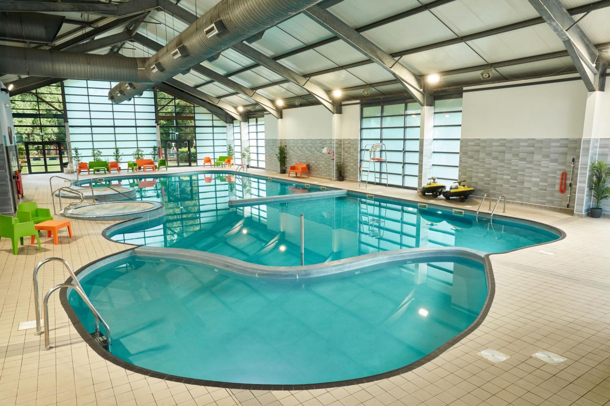 Whitemead Forest Park Hotel Лидни Екстериор снимка